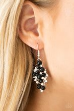 Load image into Gallery viewer, FAMOUS FASHION - BLACK EARRING
