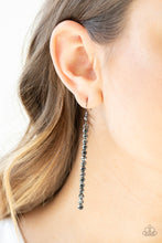 Load image into Gallery viewer, GRUNGE MEETS GLAMOUR - BLACK EARRING
