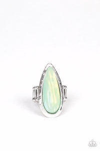 OPAL OASIS - GREEN RING