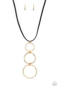 CURVY COUTURE - GOLD NECKLACE