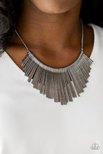 Load image into Gallery viewer, METALLIC MANE - BLACK NECKLACE