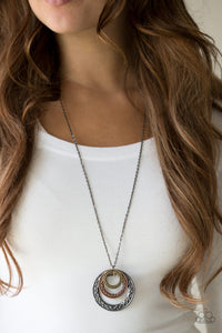SAVAGELY SHE-WOLF  -  MULTI NECKLACE