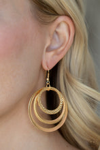 Load image into Gallery viewer, TEMPTING TEXTURE - GOLD EARRING