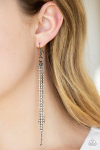 CENTER STAGE STATUS - BLACK EARRING