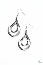 Load image into Gallery viewer, FLAVOR OF THE FLEEK -SILVER EARRINGS