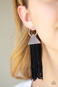 OH MY GIZA - BLACK POST EARRING