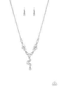 FIVE-STAR STARLET- SILVER NECKLACE