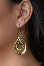 Load image into Gallery viewer, FLAVOR OF THE FLEEK - BRASS EARRING