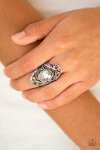 Load image into Gallery viewer, RED CARPET REBEL - SILVER RING