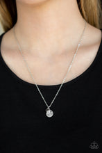 Load image into Gallery viewer, WORLD&#39;S BEST MOM - SILVER NECKLACE
