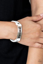 Load image into Gallery viewer, COUNT YOUR BLESSINGS - WHITE BRACELET