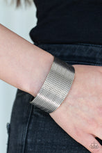 Load image into Gallery viewer, TEXTURE TRAILBLAZER - SILVER BRACELET