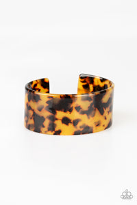 WHERE'S THE PARTY?  - YELLOW TORTOISE SHELL ACRYLIC BRACELET