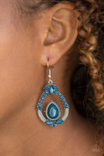 Load image into Gallery viewer, VOGUE VOYAGER - BLUE EARRING