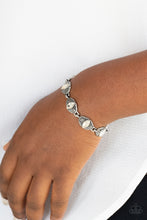 Load image into Gallery viewer, CROWN PRIVILEGE - WHITE BRACELET