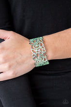 Load image into Gallery viewer, VICTORIAN GARDENS - GREEN BRACELET