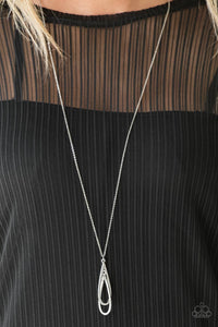 STEP INTO THE SPOTLIGHT - SILVER NECKLACE