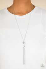 Load image into Gallery viewer, SOCIALITE OF THE SEASON - SILVER NECKLACE