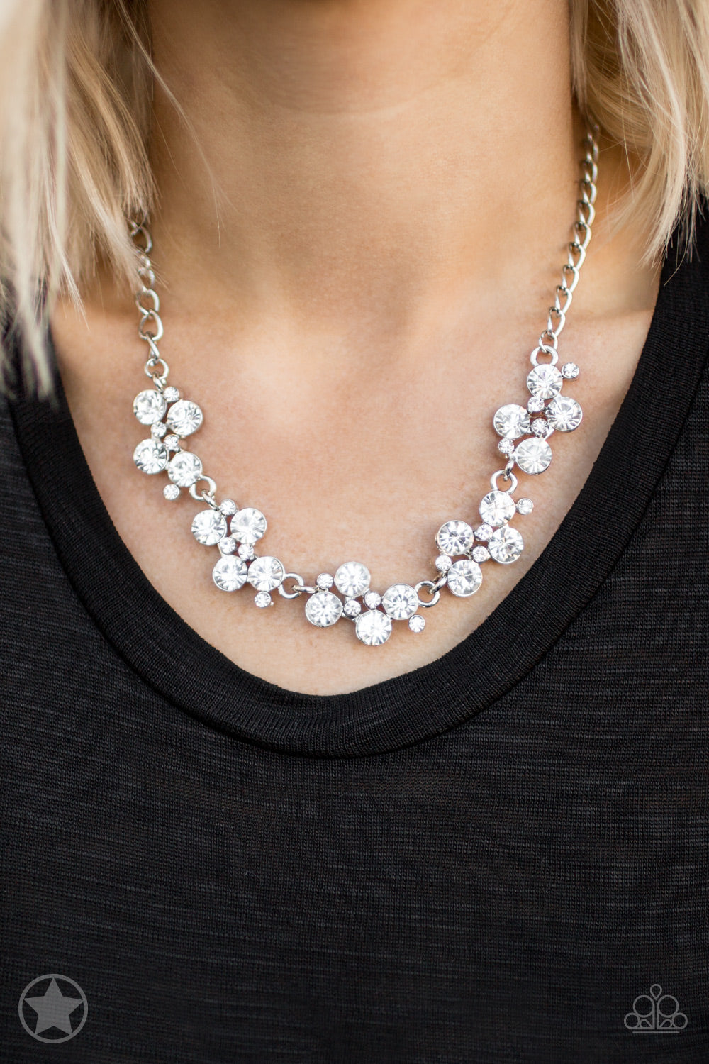 OLD HOLLYWOOD - WHITE BLOCKBUSTER NECKLACE