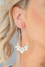 Load image into Gallery viewer, 5TH AVENUE APPEAL - WHITE EARRING