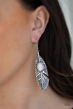 Load image into Gallery viewer, QUILL THRILL - SILVER EARRING