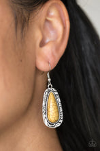 Load image into Gallery viewer, CRUZIN&#39; COLORADO - YELLOW EARRING