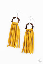 Load image into Gallery viewer, EASY TO PRESUDE - YELLOW EARRINGS