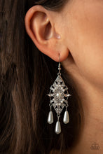 Load image into Gallery viewer, MAJESTIC MOOD WHITE EARRING