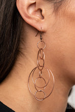 Load image into Gallery viewer, RUNNING CIRCLES AROUND YOU - COPPER EARRING