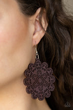 Load image into Gallery viewer, COACHELLA CABARET - BROWN WOODEN EARRING