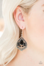 Load image into Gallery viewer, MAILBU MAMA - BLACK EARRING