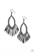 Load image into Gallery viewer, MY FLAIR LADY - BLACK EARRING