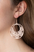 Load image into Gallery viewer, PETAL PROMENADE - ROSE GOLD EARRING