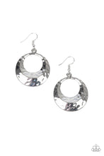 Load image into Gallery viewer, SAVORY SHIMMER - SILVER EARRINGS