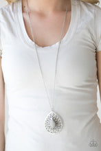 Load image into Gallery viewer, SUMMER SUNBEAM - SILVER NECKLACE