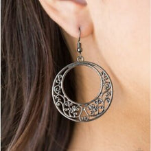 Load image into Gallery viewer, NEWPORT NAUTICAL - SILVER EARRING