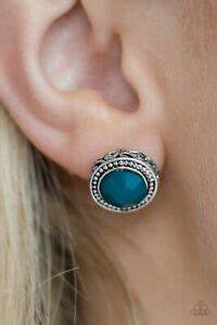 SWEET AND SIMPLE - BLUE POST EARRING