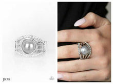 Load image into Gallery viewer, A BIG BREAK - SILVER RING