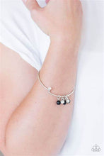 Load image into Gallery viewer, MARINE MELODY - BLACK BRACELET